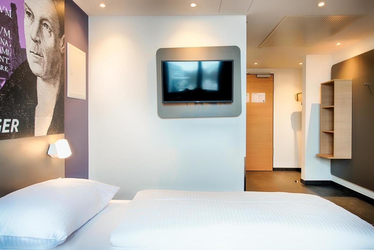 B&B Hotel Augsburg-West Bagian luar foto